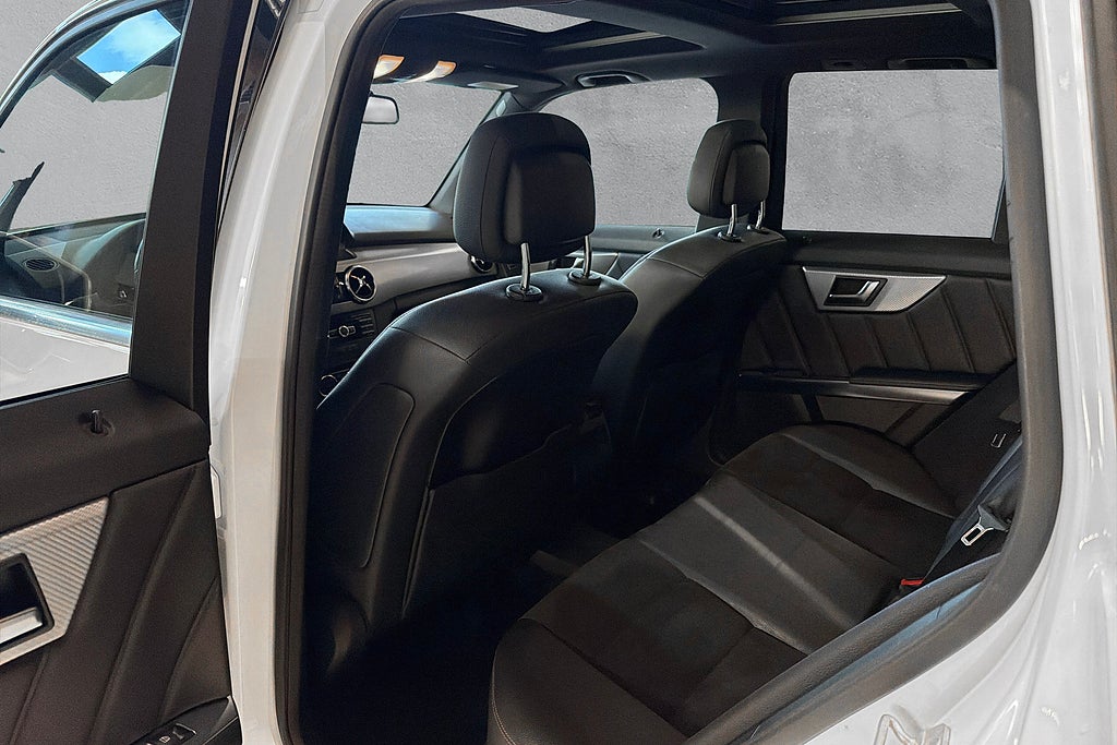 Mercedes-Benz GLK 220 CDI 4MATICPlus AMG Line Panorama Dragkrok 3-Ägare