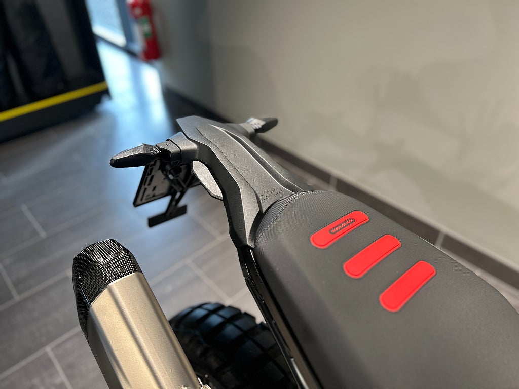 BMW F900GS / Tonad ruta / Quickshifter / Förlängd garanti