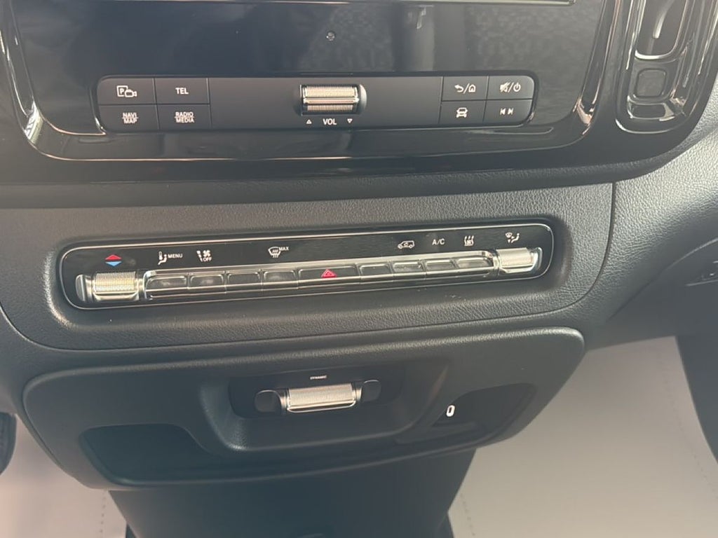 Mercedes-Benz Vito 2025 - miniatyr 12