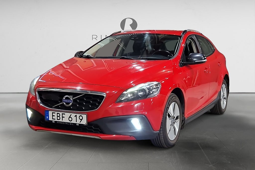 Volvo V40 Cross Country D2 115 HK AUT DRAG D-VÄRM BLIS PDC 