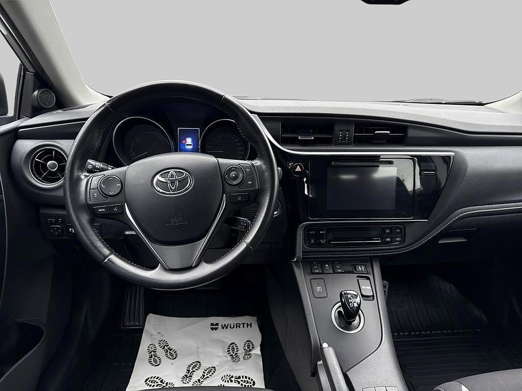 Toyota Auris 2016 - miniatyr 9