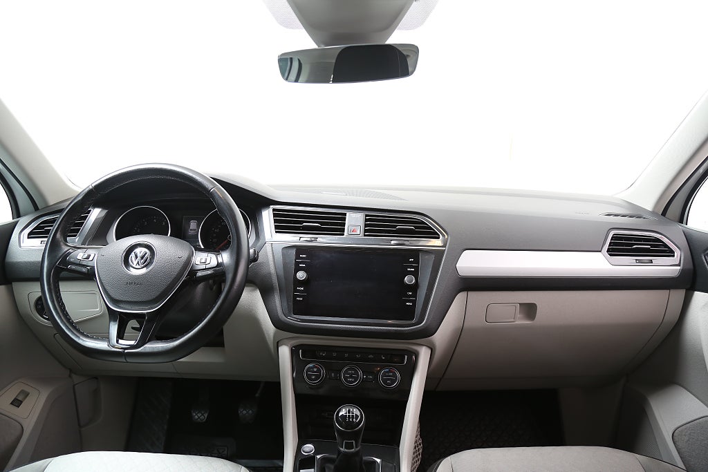 Volkswagen Tiguan 1,4 TSI Executive 4M Kamera P-Värmare Drag