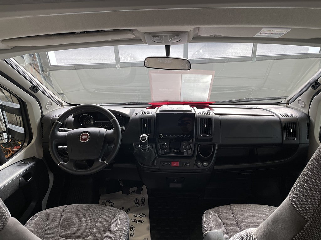 Dethleffs Trend 7057 / B-körkort / Taksäng / Långbädd / Garage / 4495kr/må - Dethleffs