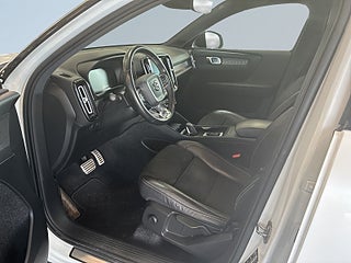 Volvo XC40 T4 AWD R-Design S&V-hjul/Drag/Kamera/Navi/Pvärm/ – bild 7