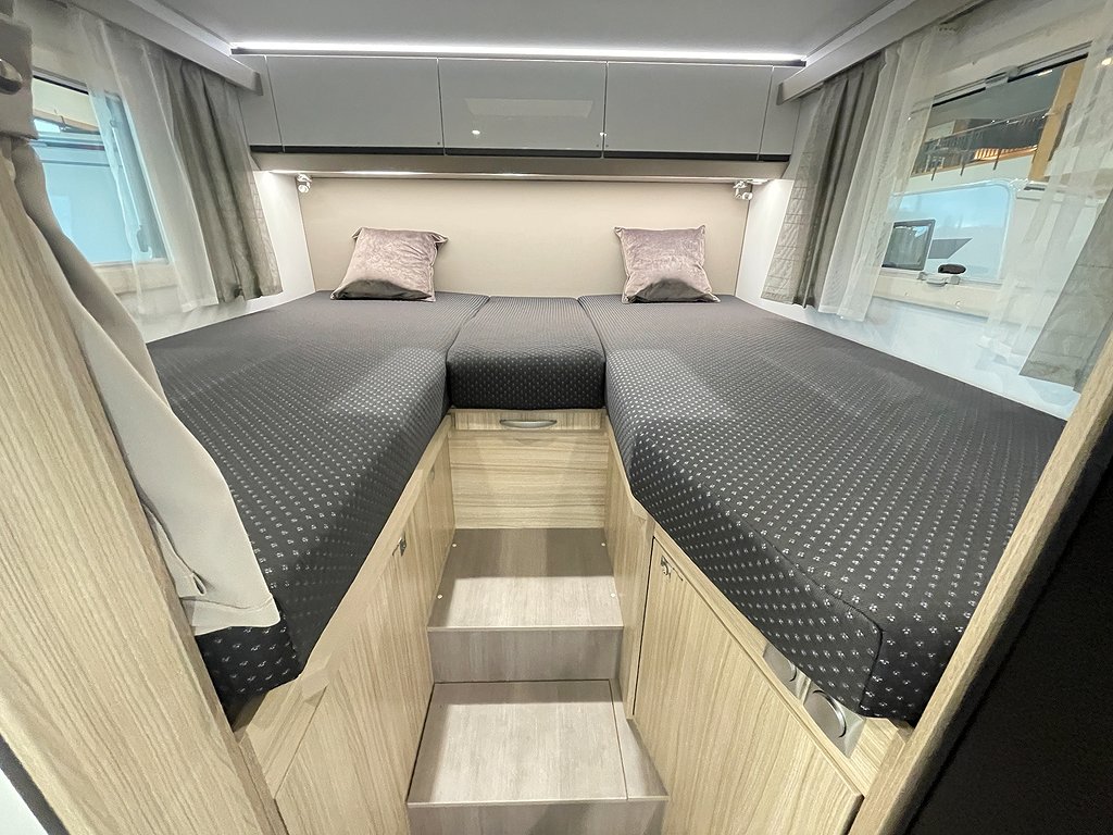 Adria Compact Supreme DL /B-körkort/Automat/Låg skatt/180hk/ - Adria