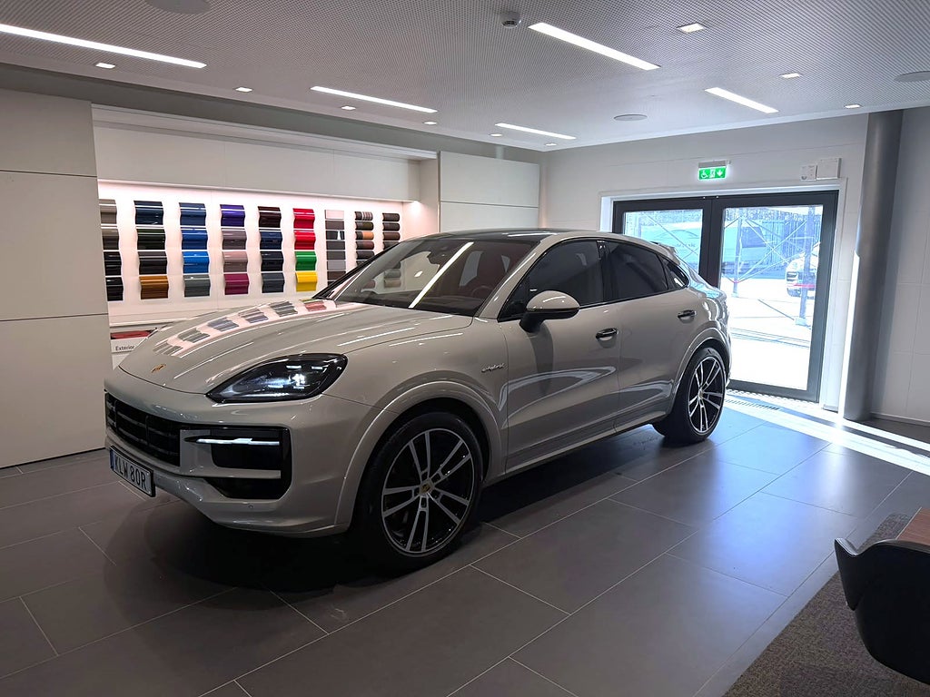 Porsche Cayenne E-Hybrid Coupé 470hp / Burmester / VAT