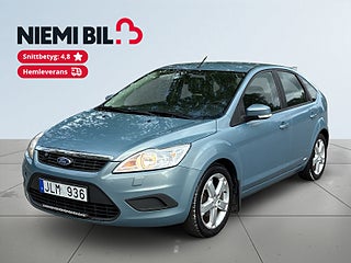 Ford Focus 5-dörrars Flexifuel Nybes/SoV-Däck/Värmare/Extraljus – bild 1
