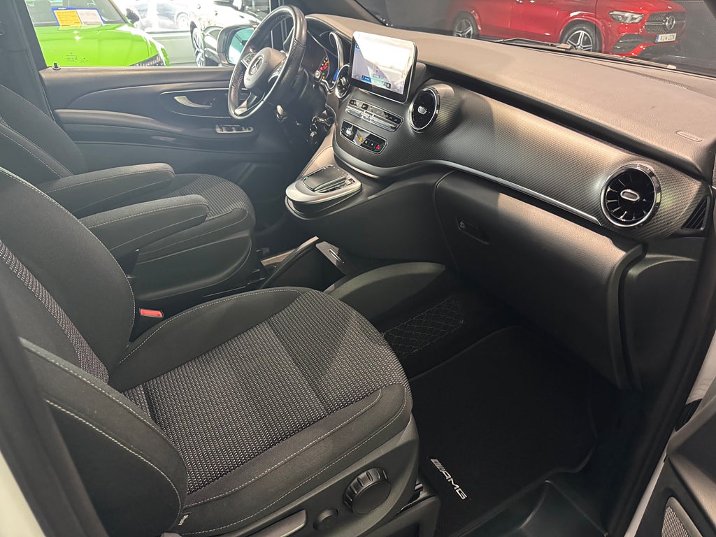 Mercedes-Benz V 300 d 4Matic Lång AMG Värmare Drag Distronic - bild 5