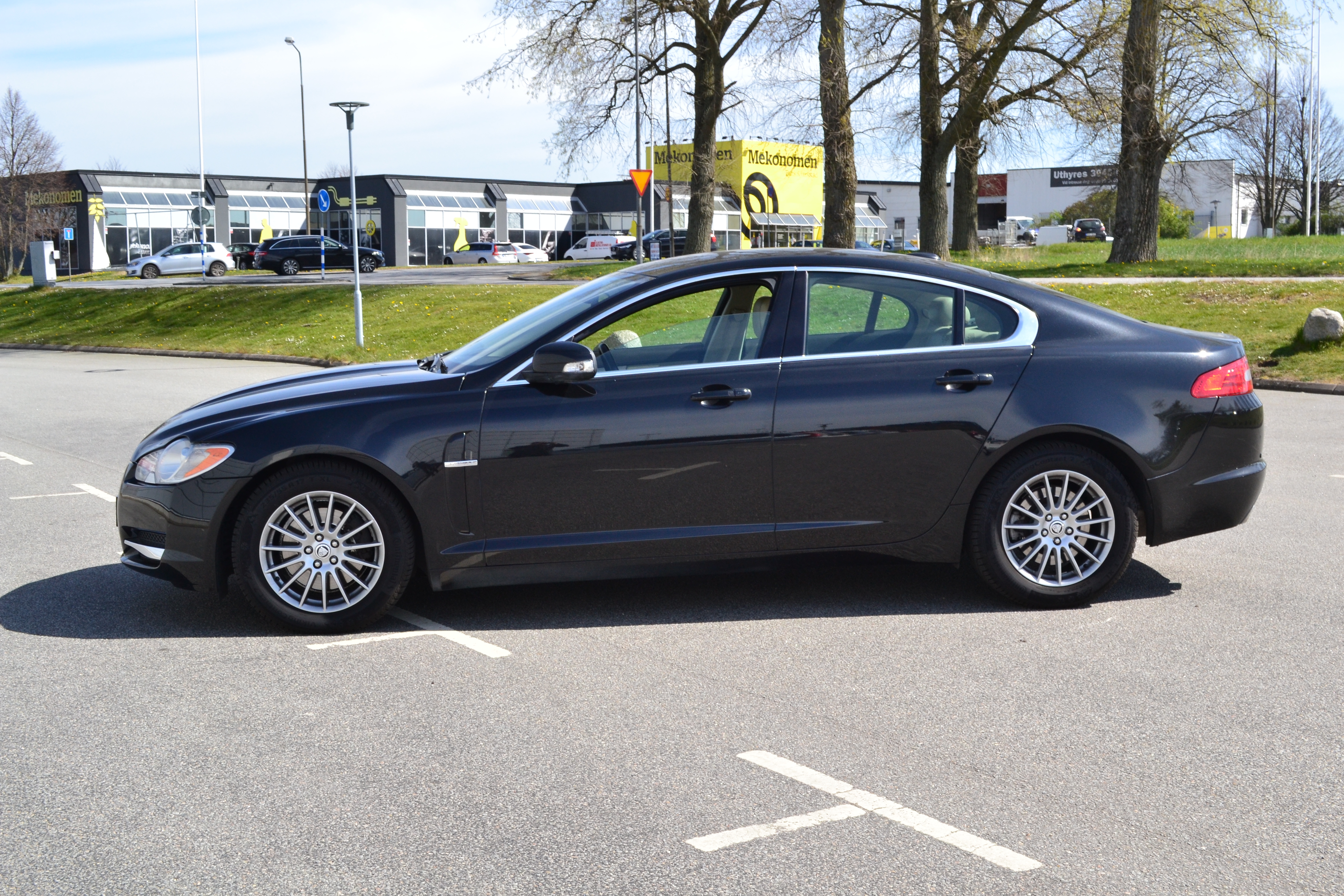 Jaguar XF 4.2 V8 Automat 298hk TOPPSKICK 2009, bild 4/38