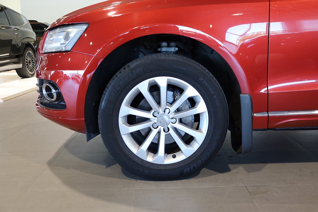 Audi Q5 2.0 TFSI 225HK Quattro AUT Design-PKT Drag Värmare PDC 2013
