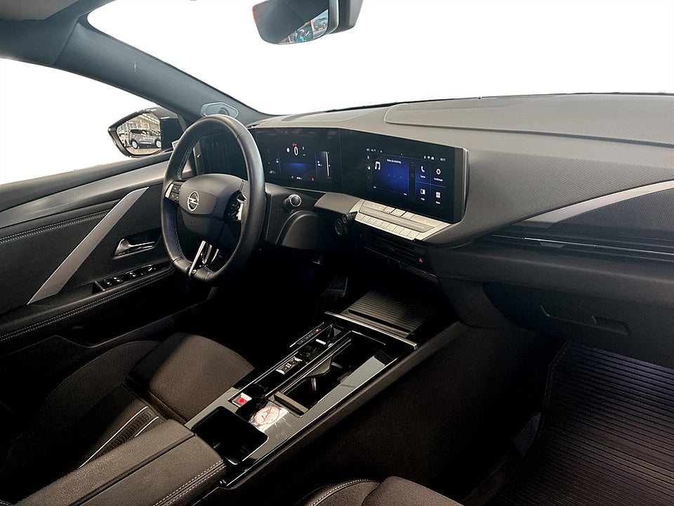 Bild på Opel Astra ST GS 1.2 PT 130hk Aut 360-KAMERA KEYLESS RATTVÄRME