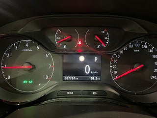 SUV Opel Grandland X 18 av 22