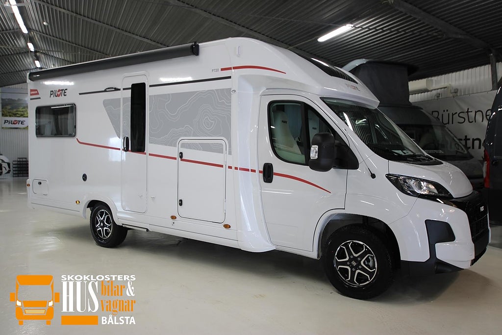 Pilote P 720 U 140hk Automat U-soffa Taksäng Vinterpaket  
