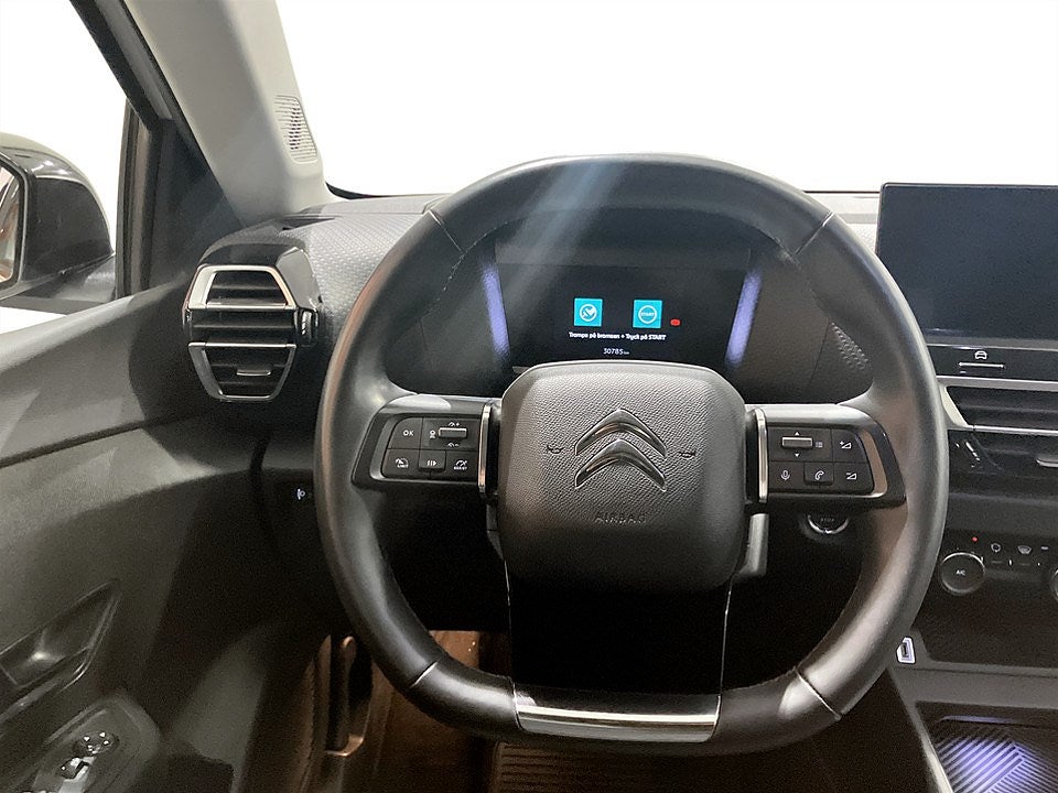 Bild på Citroën e-C4 Shine 50kWh 136hk Aut - B-KAMERA,CARPLAY,RATTVÄRME