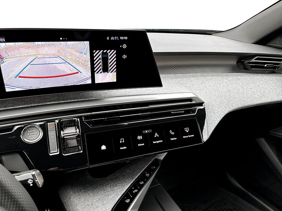 Bild på Peugeot E-3008 GT - DEMO