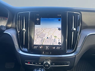 Volvo V60 Cross Country D4 AWD Automat Drag/Kamera/M-Värm/P-Värm/LED/S&V-Däck – bild 11