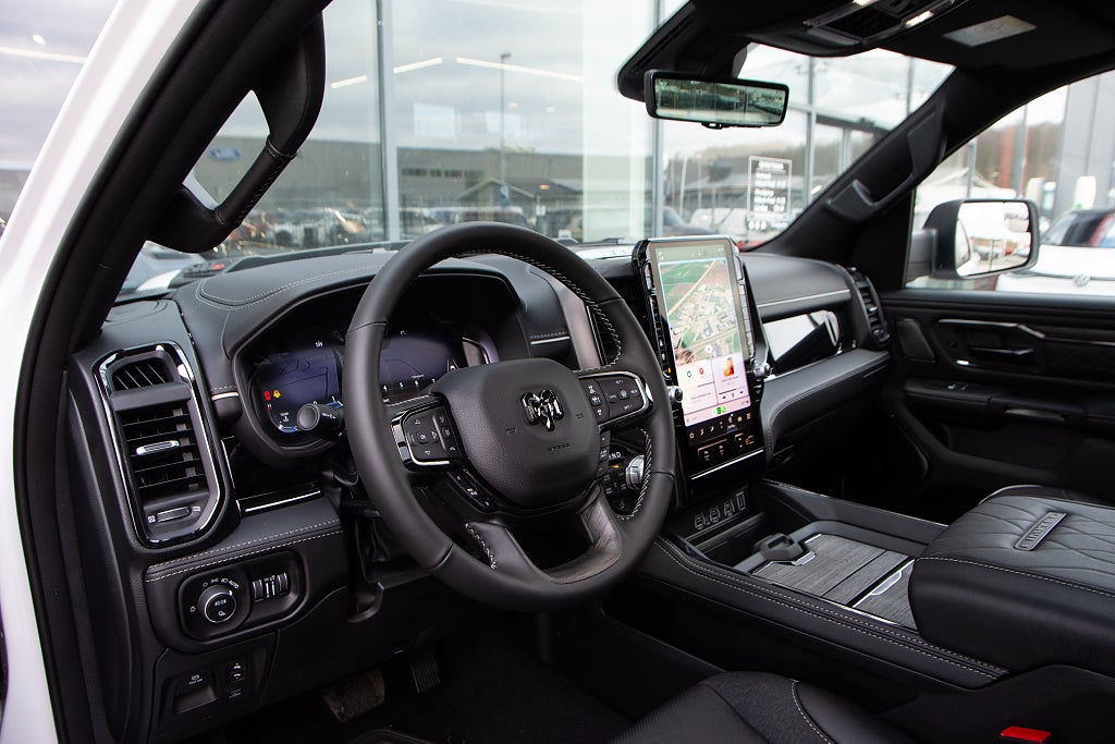 Dodge RAM 1500 Limited Night OFF-ROAD Edition / LÅG SKATT!