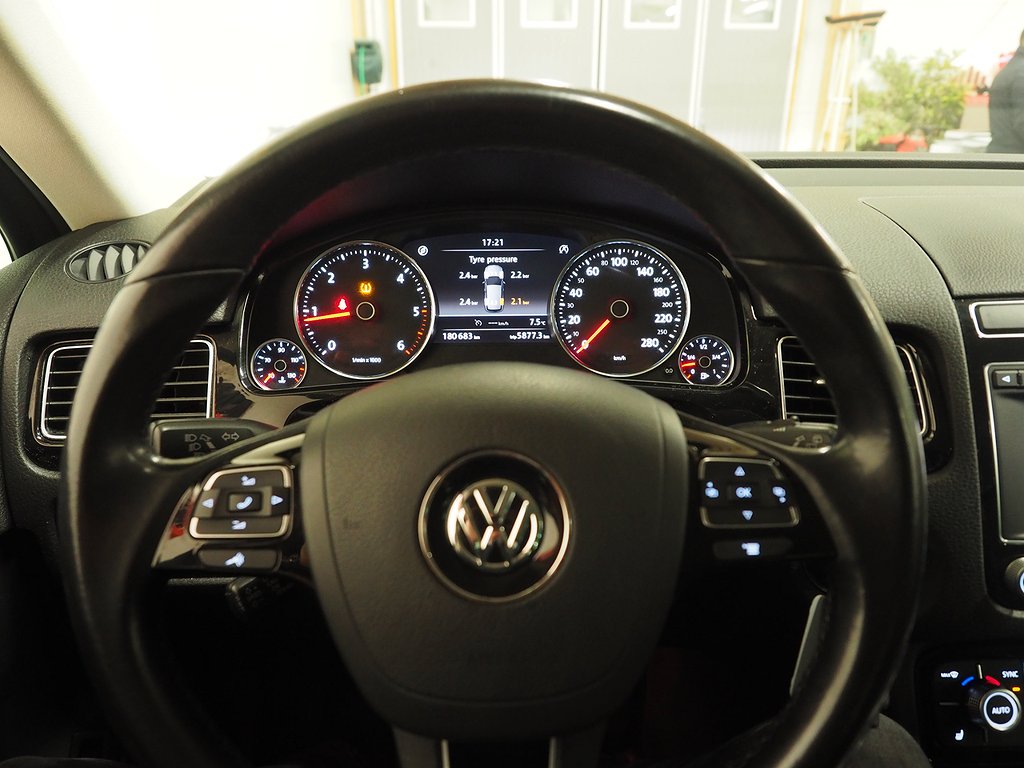 Volkswagen Touareg 3.0 V6 TDI  4Motion Aut Drag, D-värmare 2015