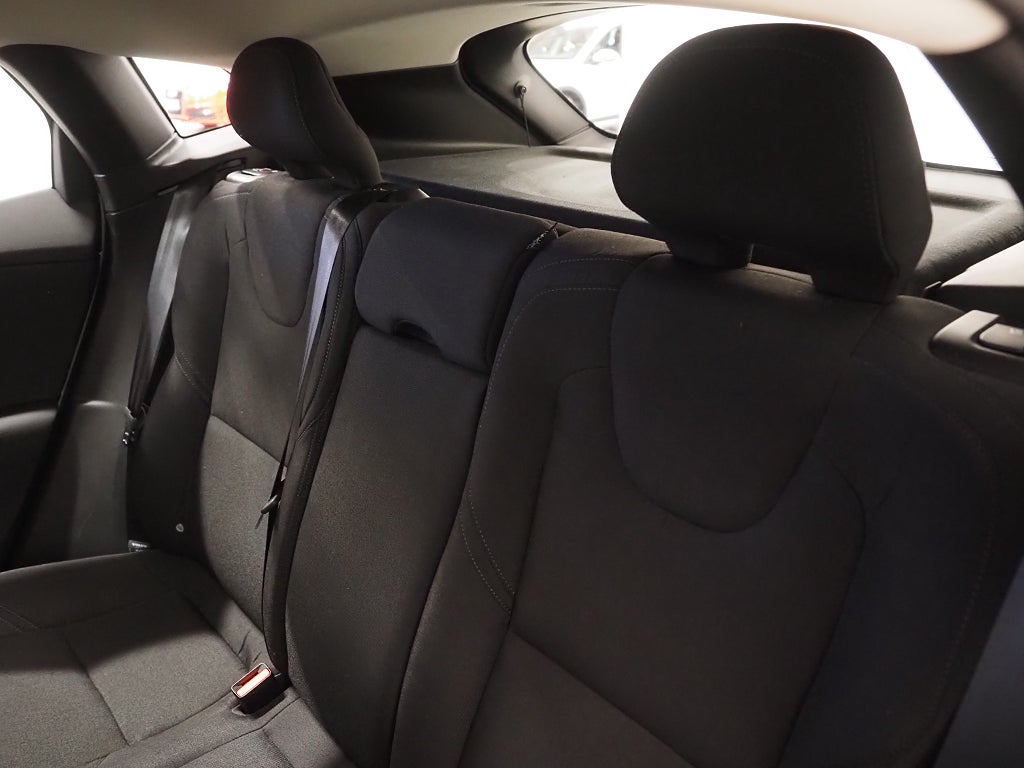 Volvo V40 Cross Country T3 152hk Kinetic Aut | Navi | PDC | 2019