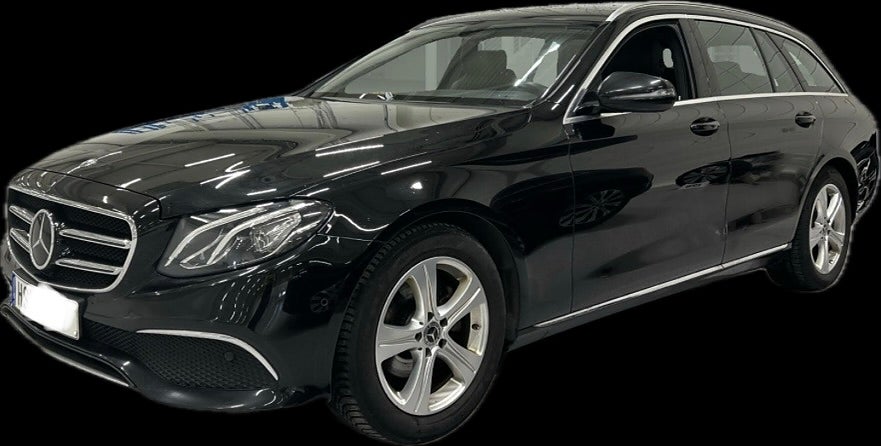 Mercedes-Benz E INKOMMANDE 220 - EXPORTNETTO 12959€