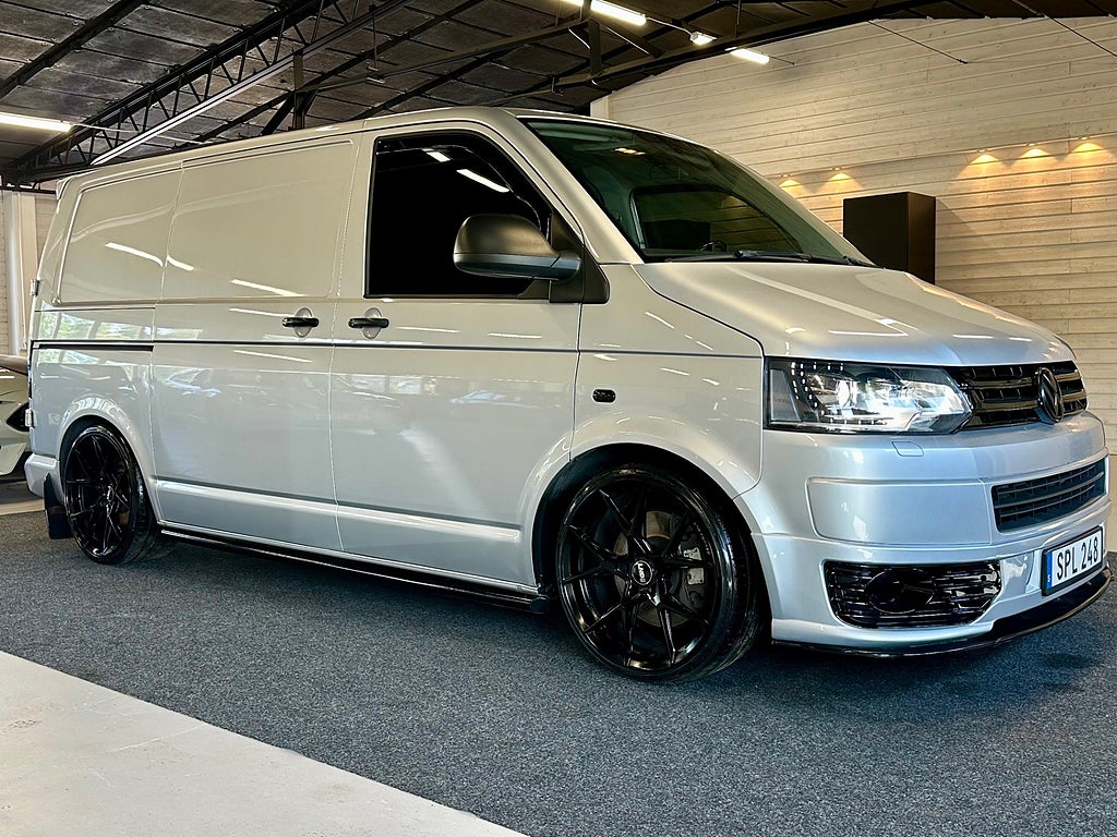 Volkswagen Transporter T32 2.0 TDI BMT 4Motion Drag Coils LND 20" 180hk