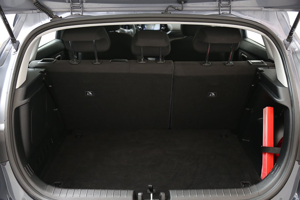 Hyundai i20 1,0 T-GDi 7DCT 100hk MHEV Essential CarPlay Kamera 2023