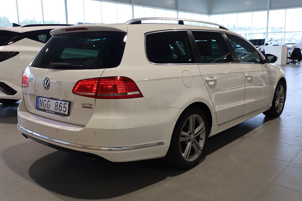 Volkswagen Passat 2.0 TDI AUT 4Motion R-line Drag Kamera Drag Läder 2013