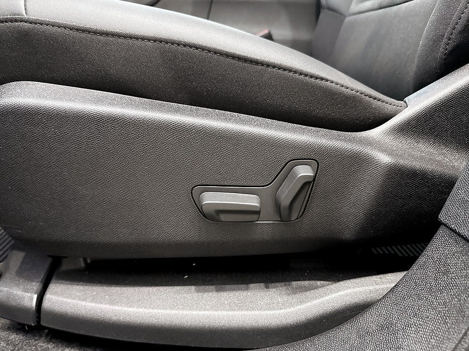 Bild på Citroën C5 Aircross Shine 1.2 PT 130hk Aut EL-BAKLUCKA ELSTOL