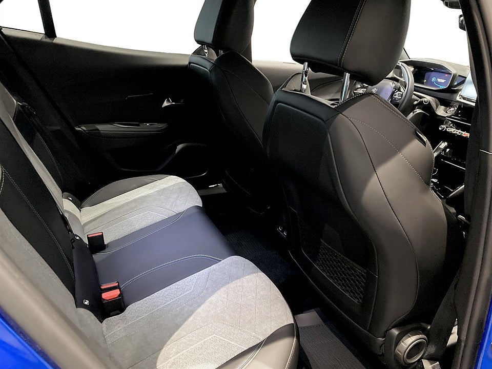 Bild på Peugeot E-2008 GT 50kWh 136hk Aut - B-KAMERA, CARPLAY