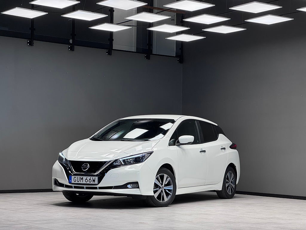 Nissan Leaf Backkamera / Rattvärme / Adaptiv farthållare / Värmare