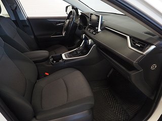 SUV Toyota RAV4 13 av 24