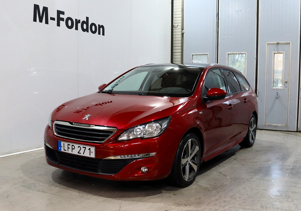 Peugeot 308 SW 1.2 e-THP 130 Aut / Style / Pano / Navi