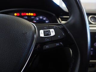 Kombi Volkswagen Passat 19 av 23
