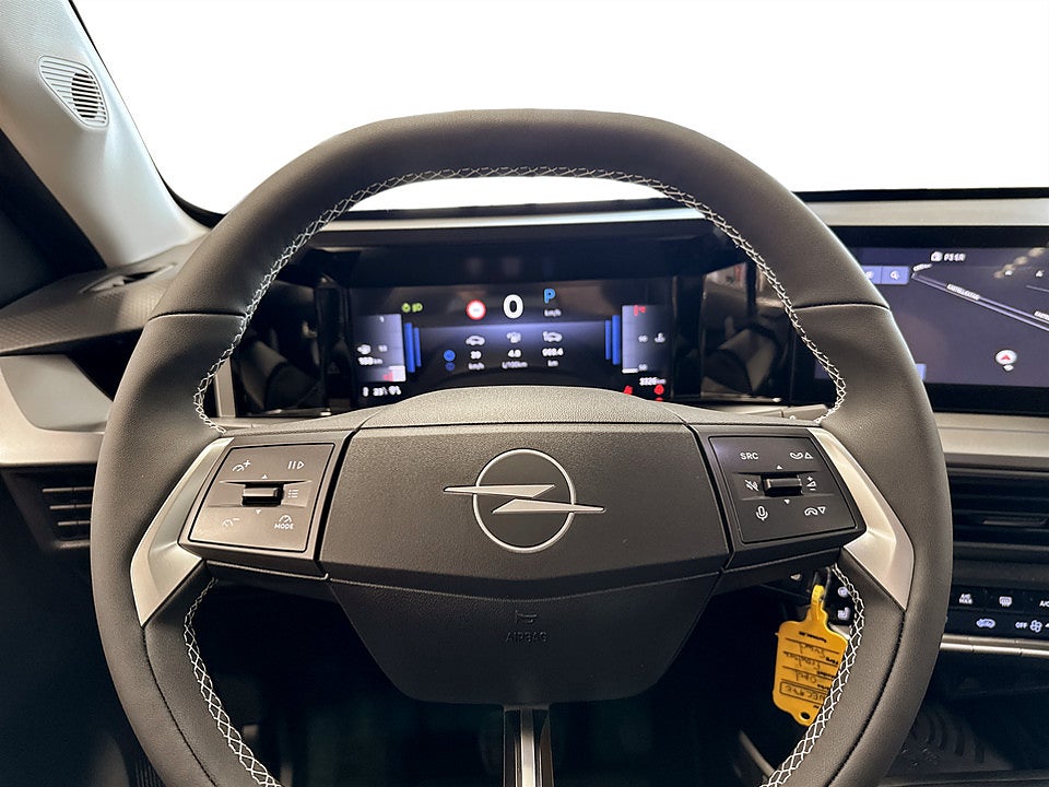 Bild på Opel Frontera GS 1.2 Turbo Hybrid 145hk Aut B-KAMERA NAVI