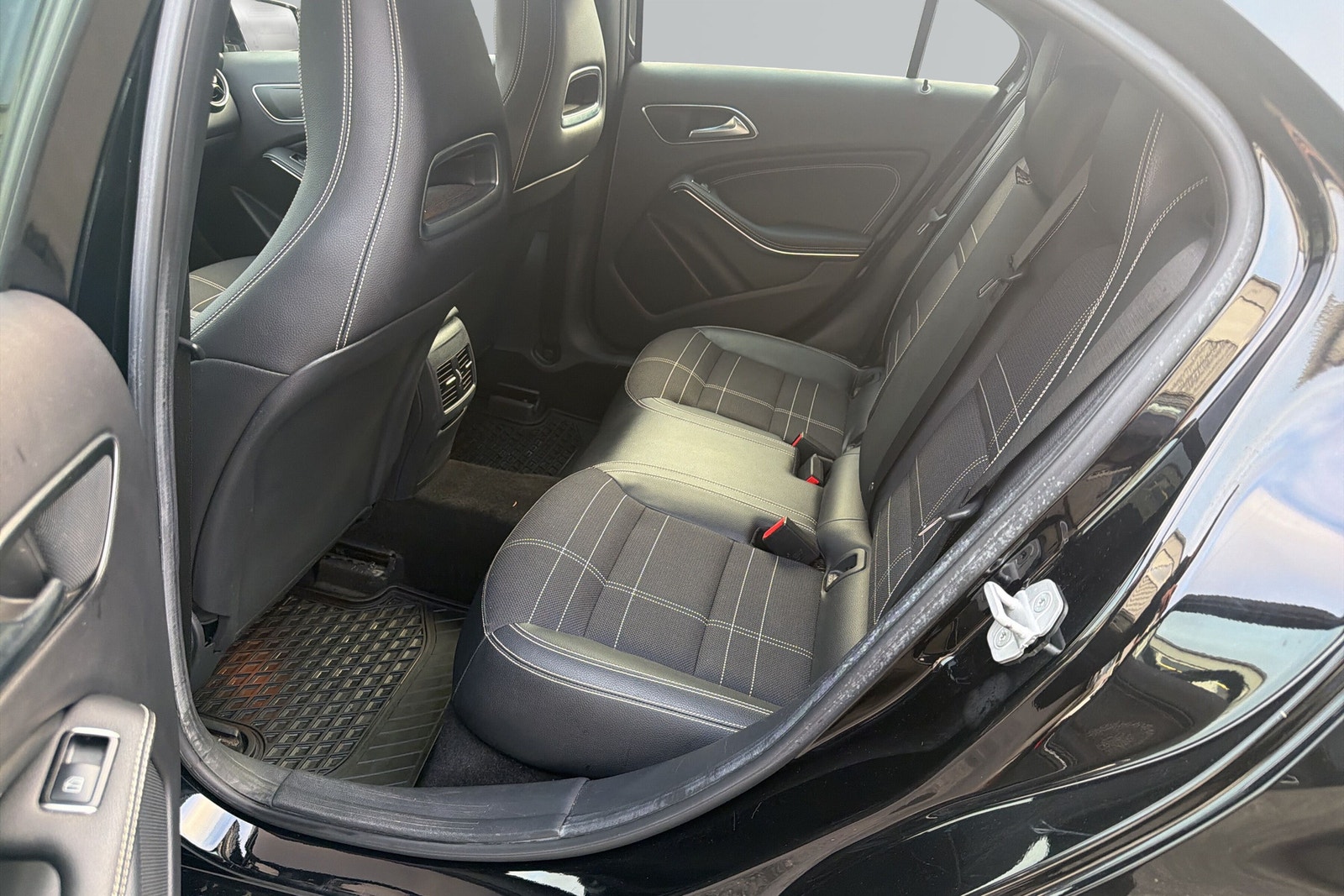 Mercedes-Benz A 180 Urban Backkamera 2015 - miniatyr 10