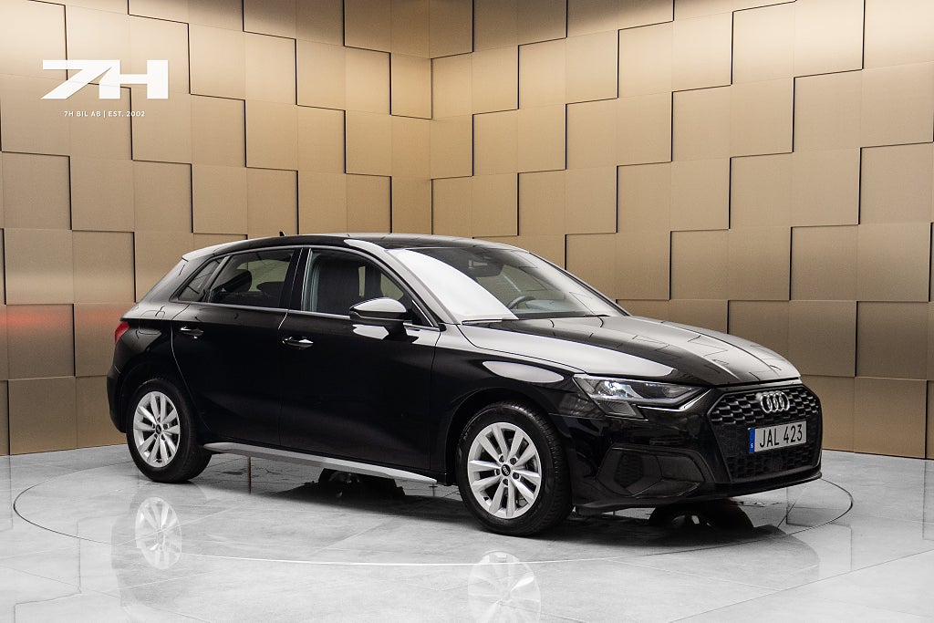 Audi A3 Sportback 35 TFSI / Cockpit Adaptiv-f / CarPlay / MOMS