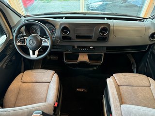 Husbil-halvintegrerad Robeta Womondo Pegasus Mercedes 150HK AUT 3 av 26