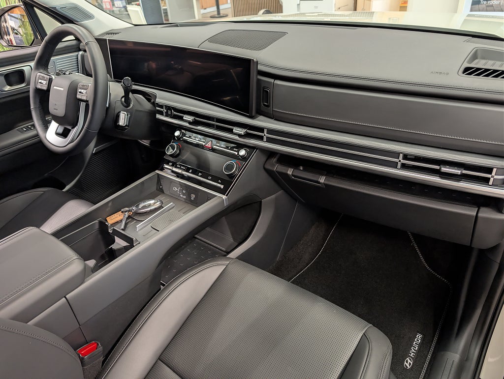 Hyundai Santa Fe PHEV Advanced 7-sits *Demo* thumbnail