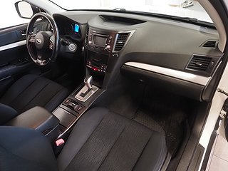 Kombi Subaru Outback 11 av 23