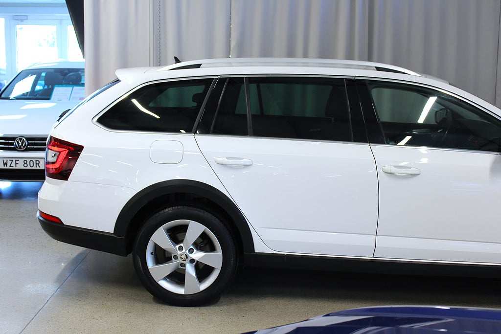 Skoda Octavia Scout 2.0 TDI 4x4 Premium, Drag, Navi, S&V-hjul 3,99%