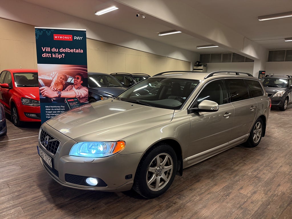 Volvo V70 2.0F Momentum Euro 4 Besiktigad u.a
