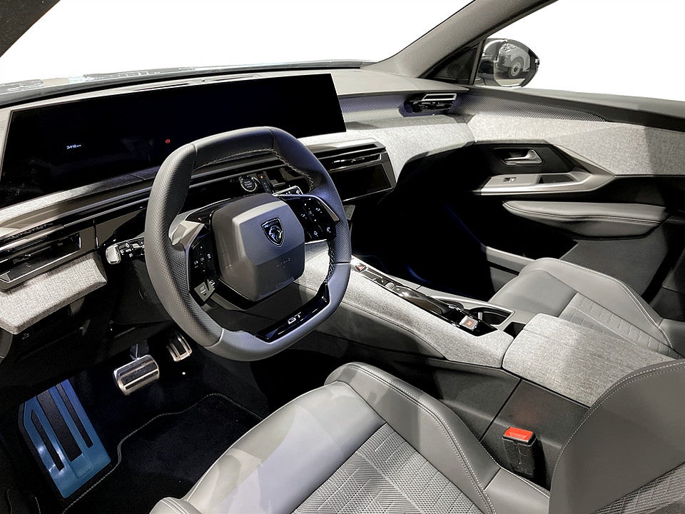 Bild på Peugeot 5008 GT Hybrid 145hk Aut 7-SITS B-KAMERA NAVI