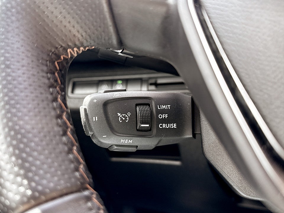 Bild på Peugeot 5008 GT 1.2 PT 130hk Aut 7-SITS B-KAMERA