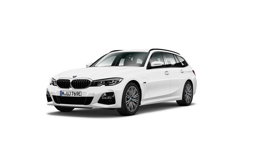 BMW 330e xDrive Touring M Sport / Drag