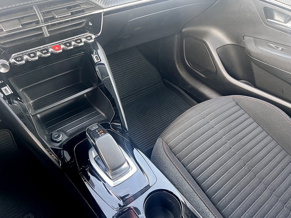 Bild på Peugeot E-208 Active 50kWh 136hk Aut BACKSENSORER KEYLESS