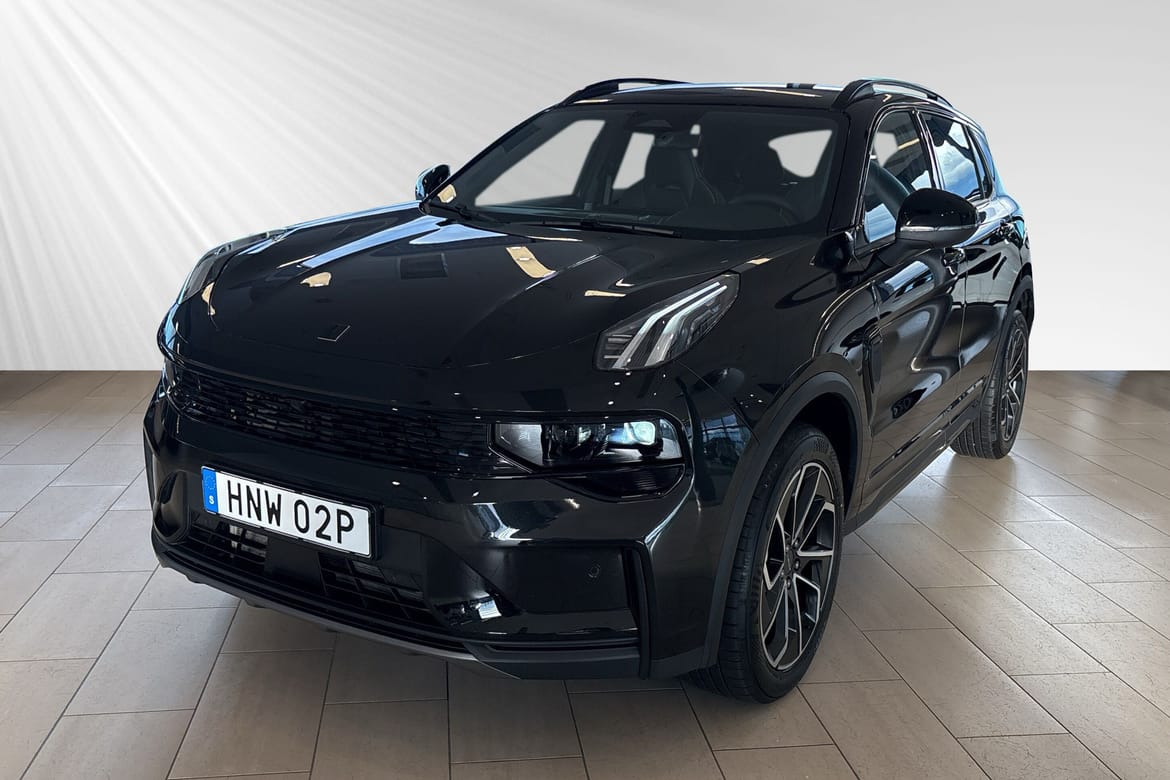 Lynk & Co 01 Core PHEV 2025, bild 5/10