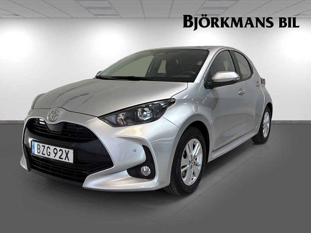 Toyota Yaris HYBRID CVT 116HK ACTIVE KOMFORT INKL VINTERHJUL