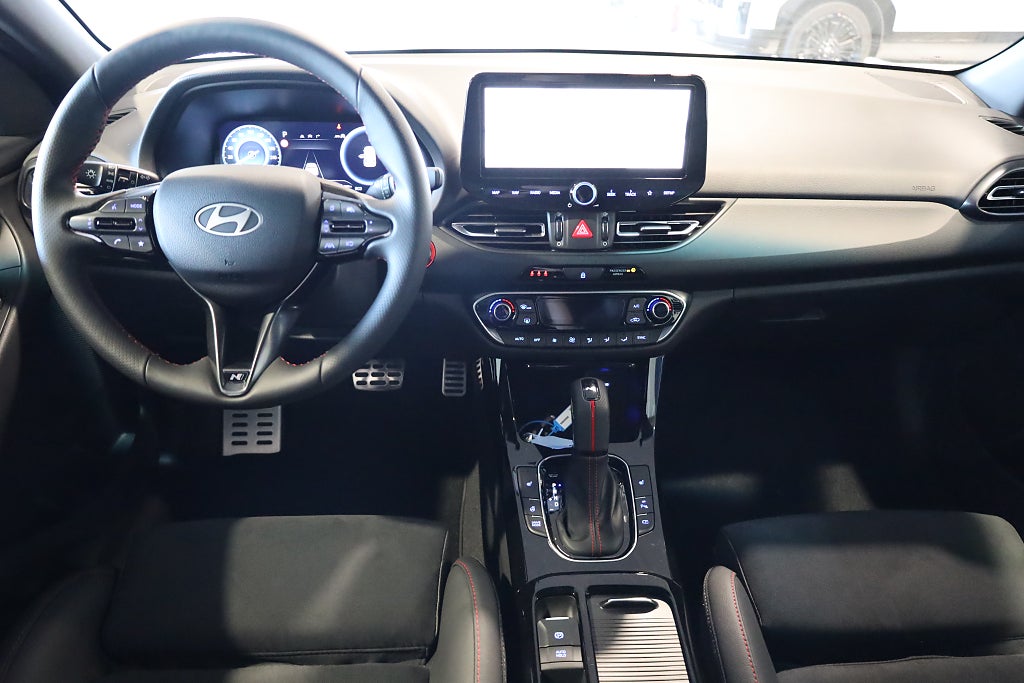 Hyundai i30 Kombi 1.5 T-GDi AUT N-Line Navi Kamera Leasbar 2025