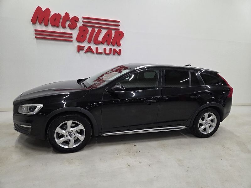 Volvo V60 Cross Country D4 190 Hk 4x4 Momentum Automat