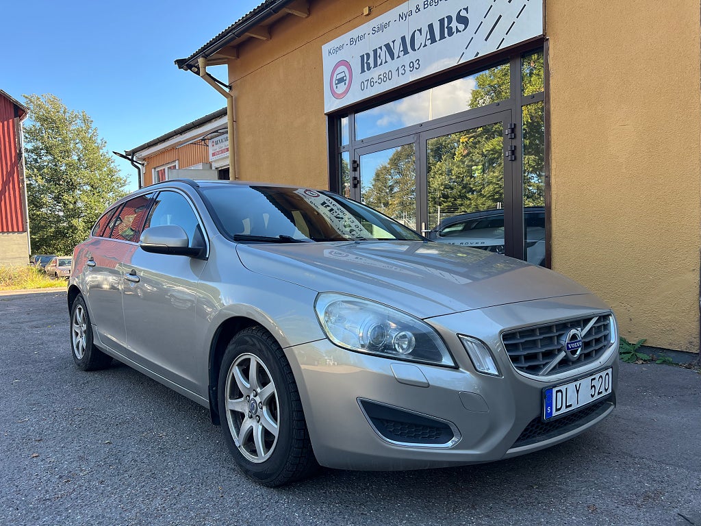 Volvo V60 D2 Momentum Euro 5 Bes Drag/Avbet:-809 kr / mån